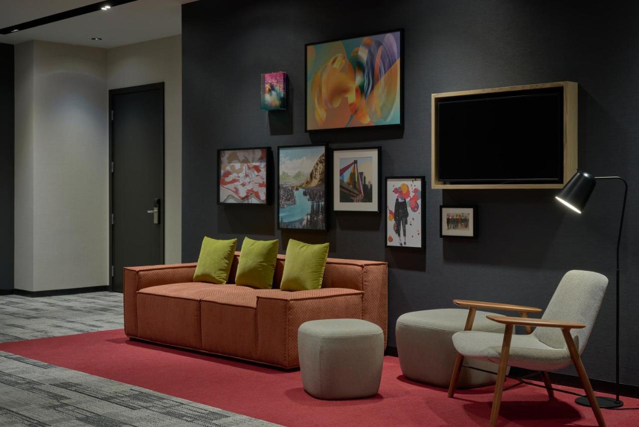 Alt Hotel Calgary University District 外观 照片