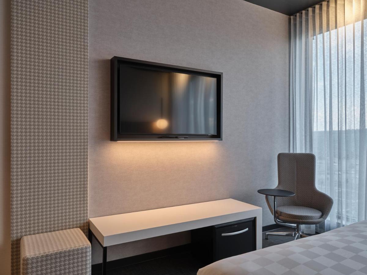 Alt Hotel Calgary University District 外观 照片